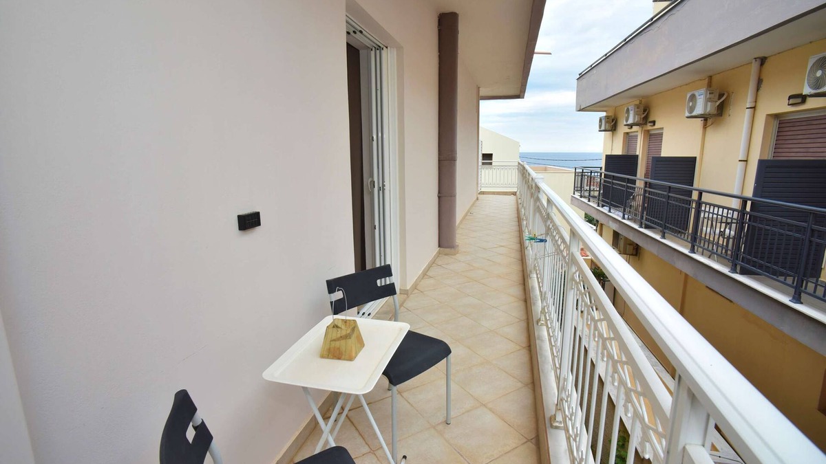 Monemvasia Apartment | Cosmo Room 1 Seaside Retreat Monemvasia Castle