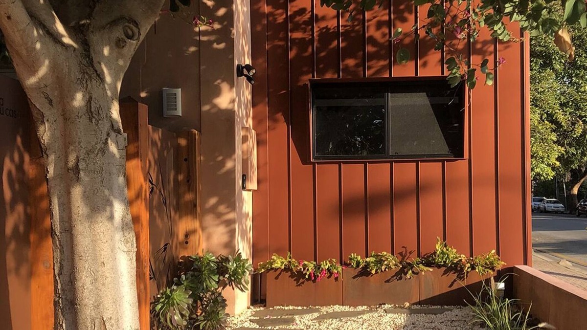 Norwood House | Cosmopolitan Norwood - City convenience