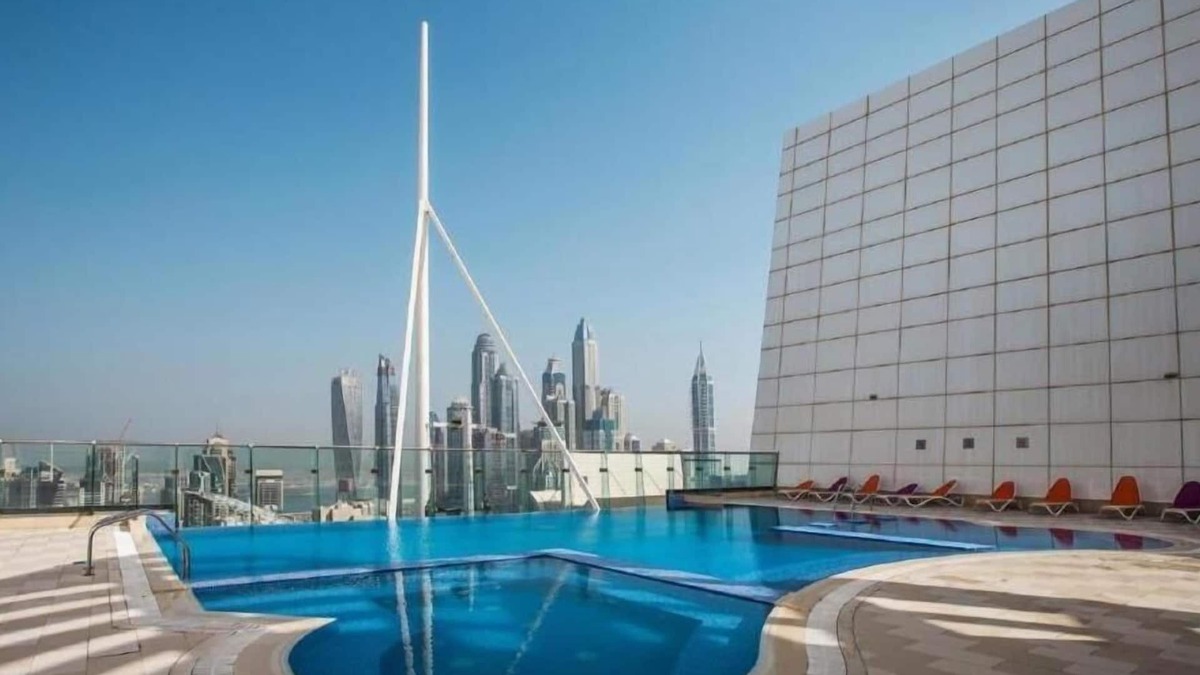 Jumeirah Lake Towers Apartment | Cosmos Living - Goldcrest Views1