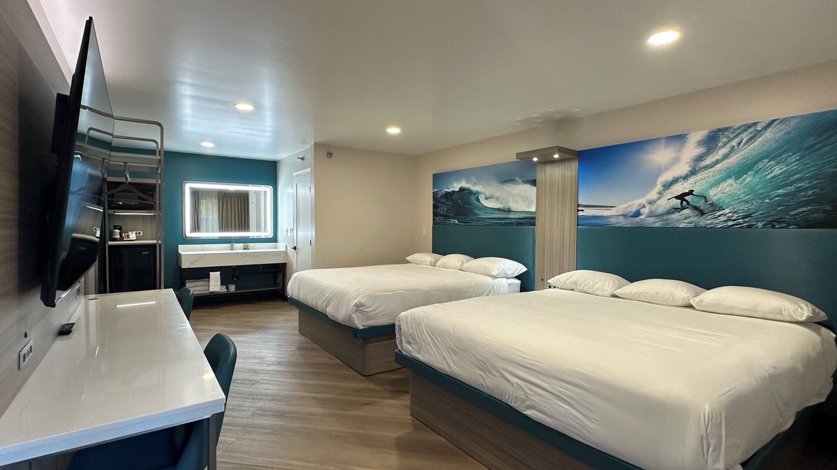 Mesa Verde Hotel | Costa Mesa Inn