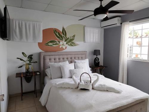 La Chorrera House | Costa Verde Room With Private Bathroom