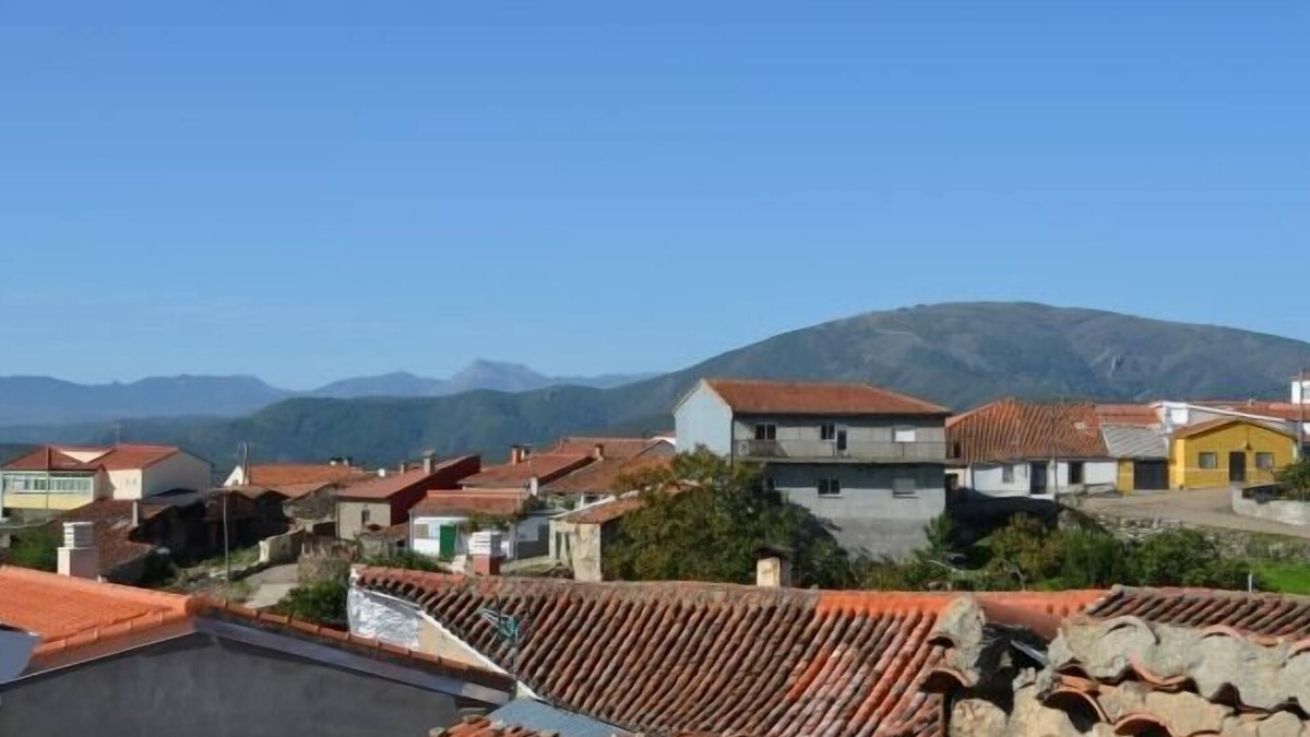 San Miguel de Valero Cottage | Costanilla Rural Cottage for 9 people