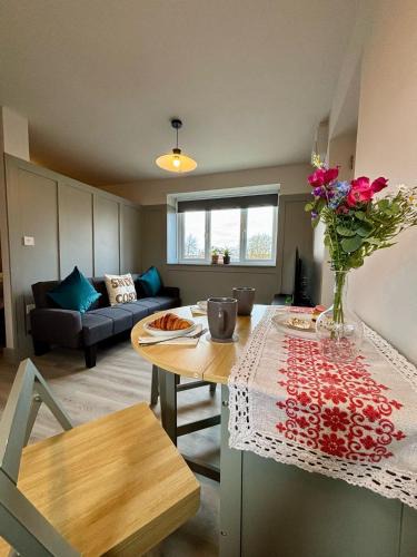 Newmarket Apartment | Cosy 1-Bed Apt in Newmarket with Parking