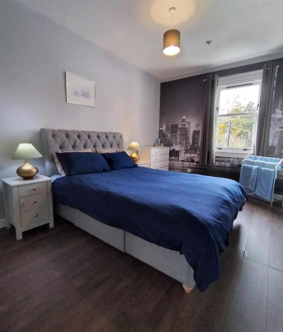 Prestonpans House | Cosy 2-BDR Apartment & 15 minutes to Edinburgh by train & Free Parking