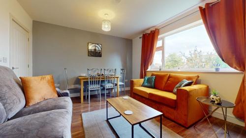 Hinckley Apartment | Cosy 2 bed Apartment 1st Floor Business & Leisure Parking and Wifi by Jesswood Properties