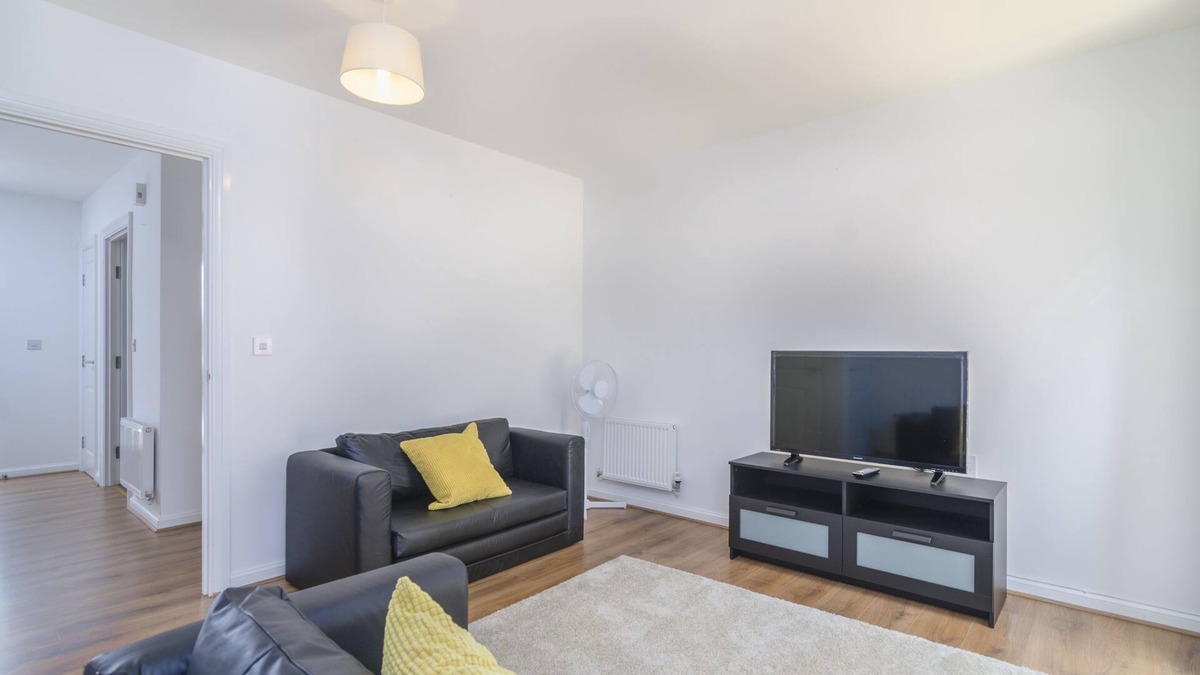 Dartford House | Cosy 2 bed House in quiet residential area