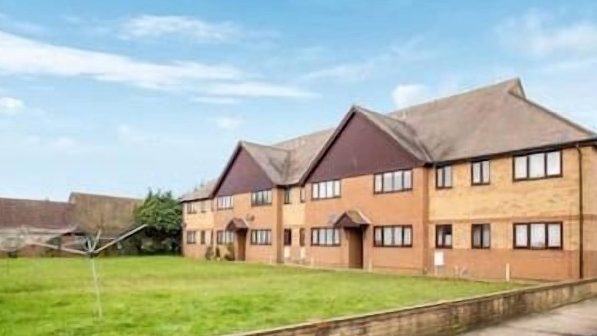 Colchester Apartment | Cosy 2-Bedroom Apartment In Vibrant Colchester. Perfect for family stay!
