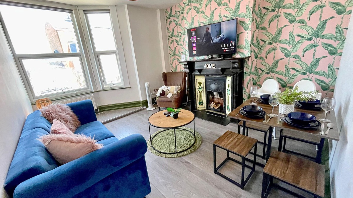 Askew House | Cosy 2-Bedroom in Shepherds Bush near Westfield