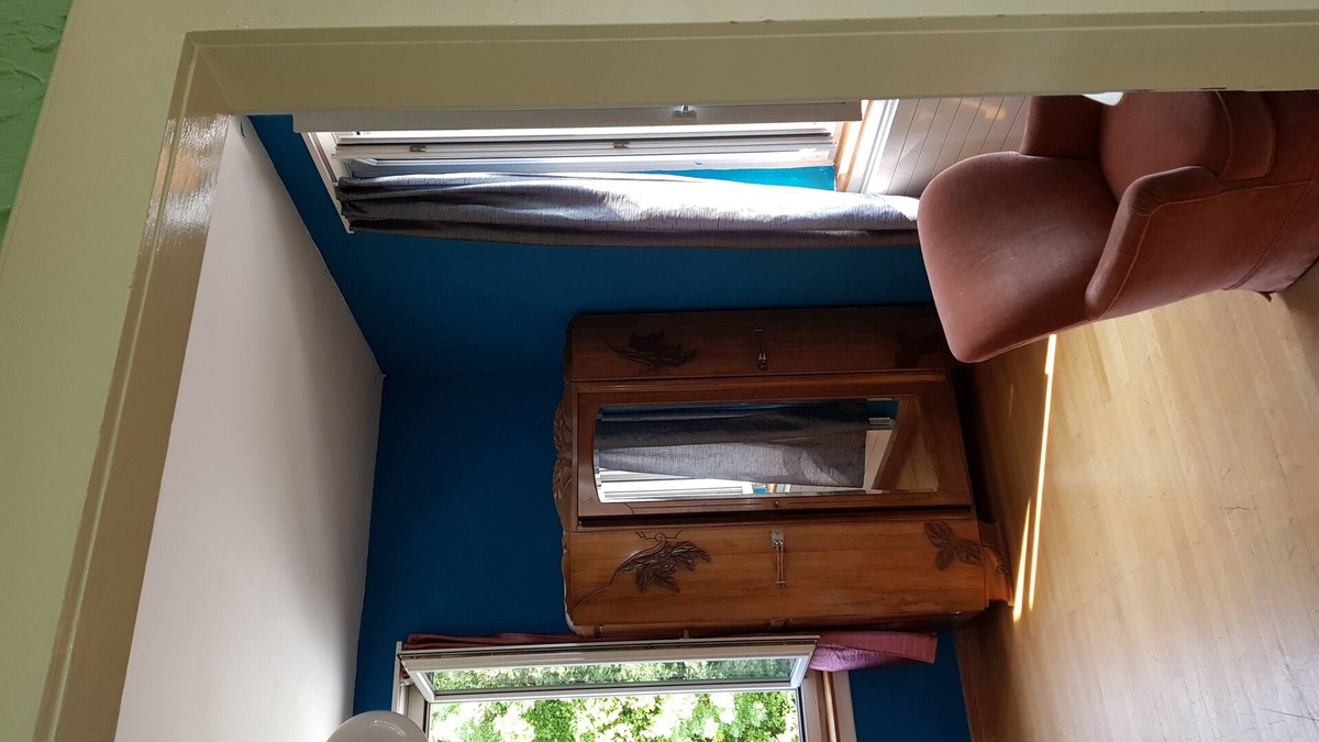 District 2 House | Cosy 20 sq meter room: 6 min from the main train Station
