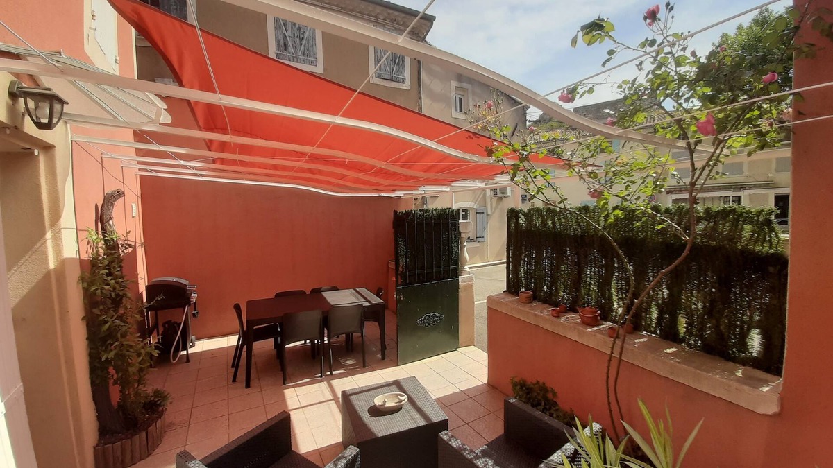 Pierrelatte Apartment | Cosy 3-bedroom apartment with private terrace in the heart of Pierrelatte