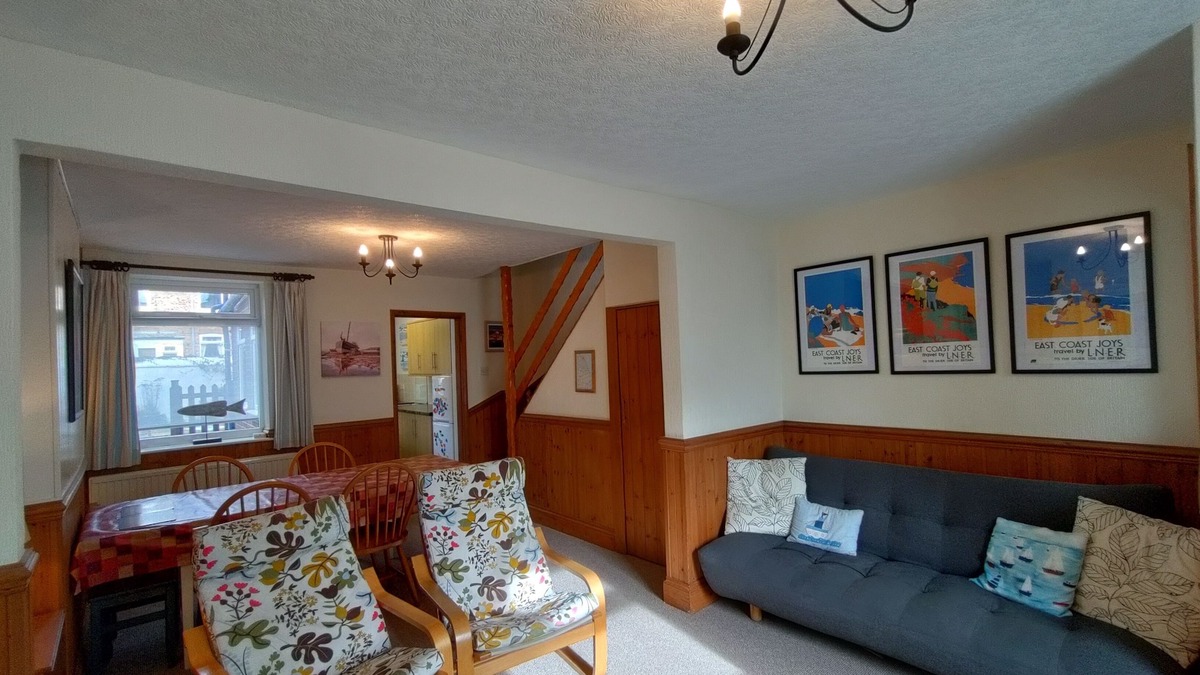 Muston House | Cosy 3 bedroom cottage 5 minutes from Filey Beach