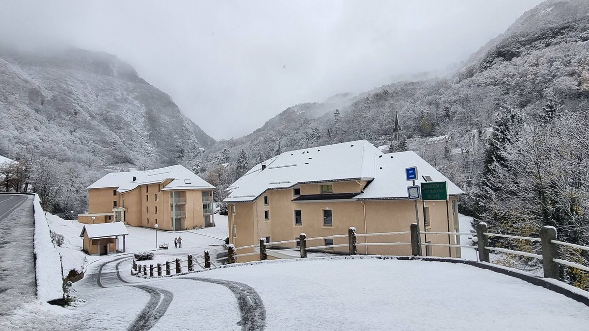 Luz-Saint-Sauveur Apartment | Cosy 30m2 apartment 2 minutes from the spa, 5 minutes from the town center