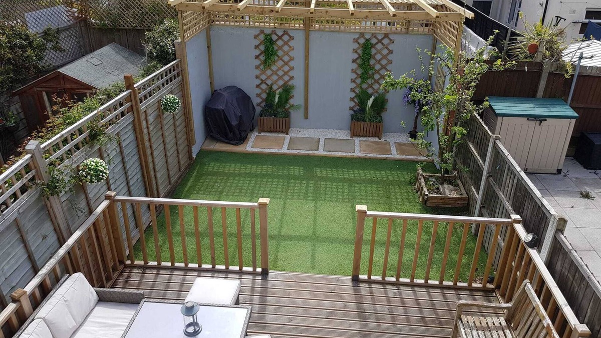 Cann Hall House | Cosy 4 bed house in great location.