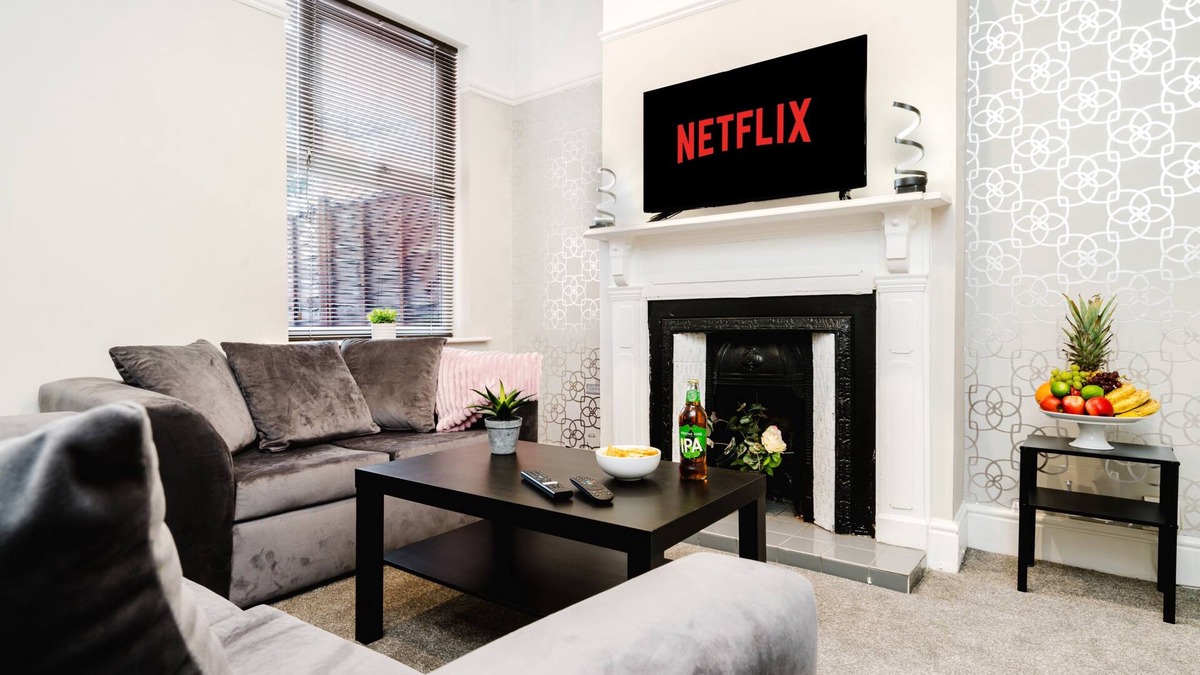 Bloxwich House | Cosy 4-Bed - Sleeps 7, Garden