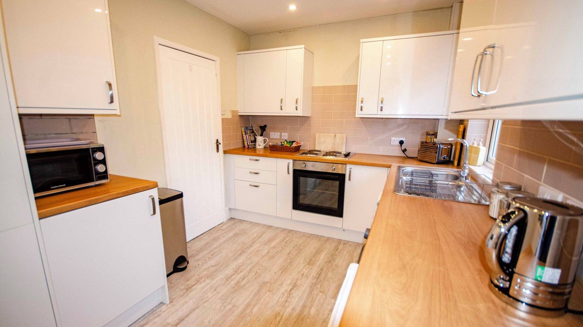 Coatbridge House | Cosy 4-bedroom home in Glenboig, near Glasgow