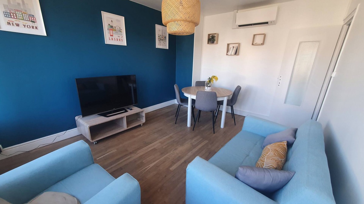 Oradour-sur-Glane House | Cosy accommodation and small garden in the heart of Oradour