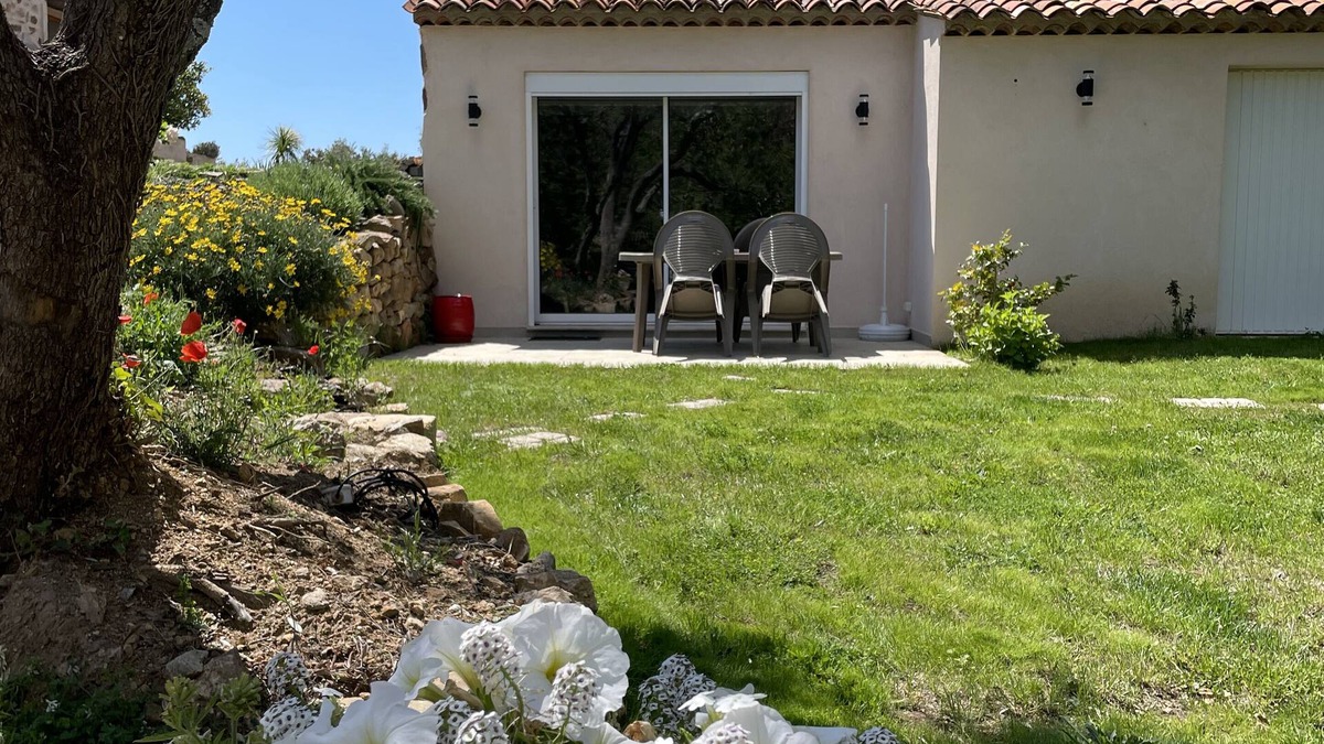 Tanneron Cottage | Cosy ALL NEW cottage with swimming pool-