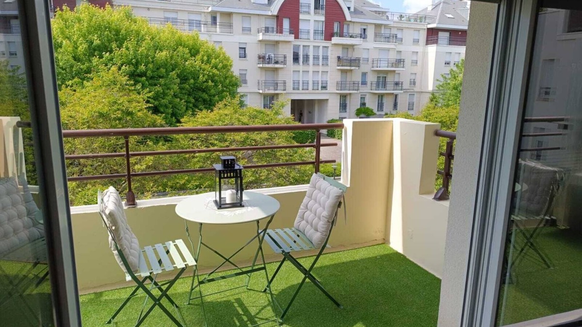 Carrieres-sous-Poissy Apartment | Cosy and quiet: Apartment 20 minutes from Paris and Versailles