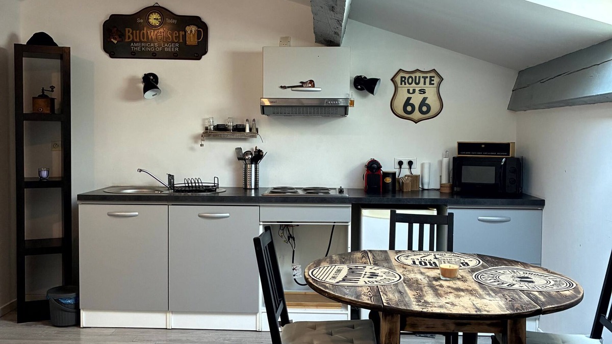 Saint-Zacharie Apartment | Cosy and relaxing atmosphere in St Zacharie, in the heart of the village.