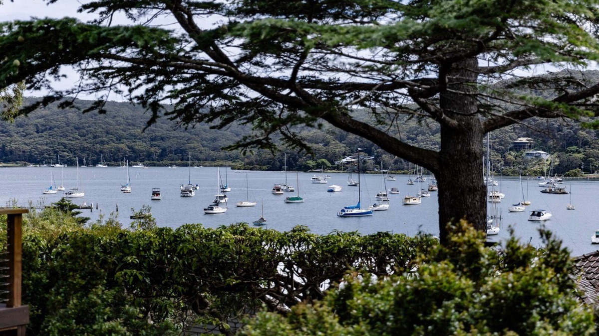 Hardys Bay House | Cosy and romantic with beautiful views