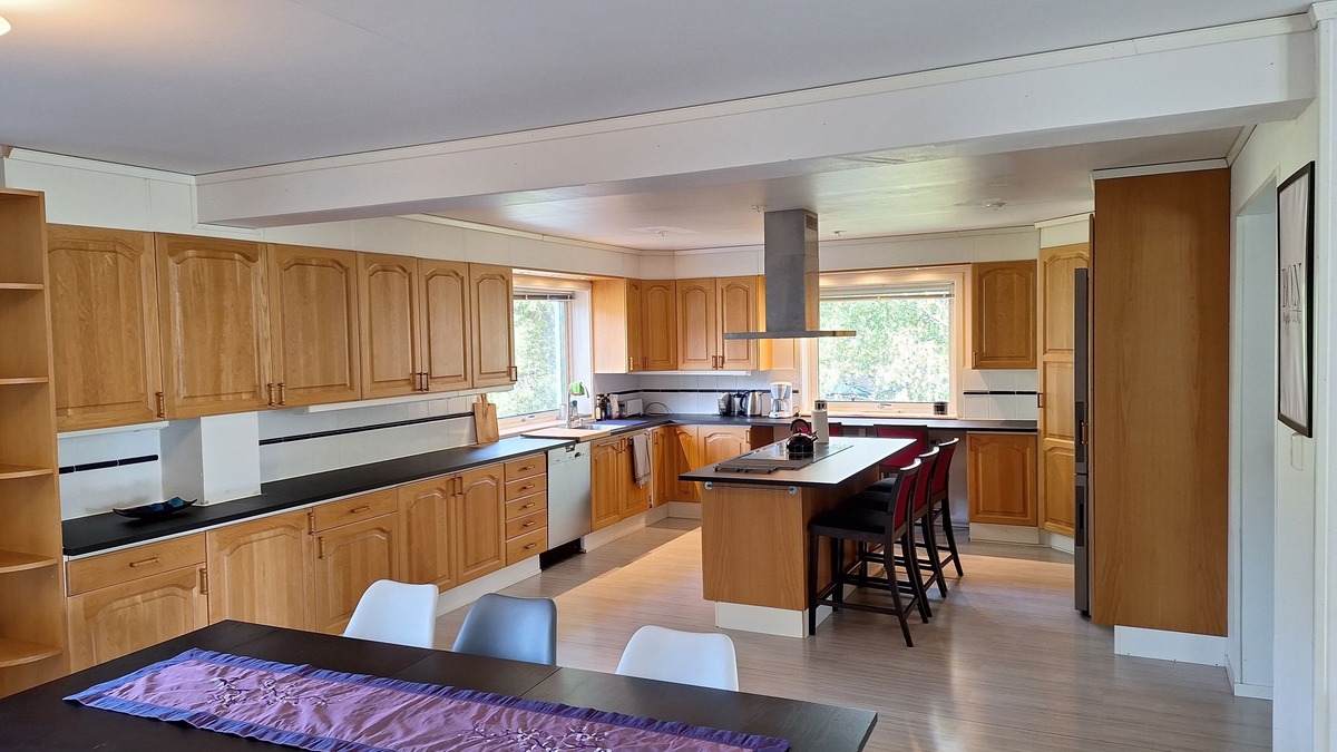 Bergendahl House | Cosy and Spacious home 15 minutes from Stockholm.