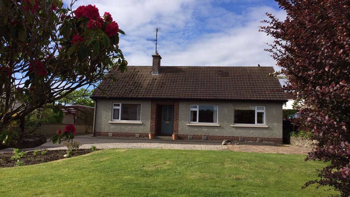 Lisbellaw Cottage | Cosy and stylish home, convenient location for exploring Fermanagh Lakelands