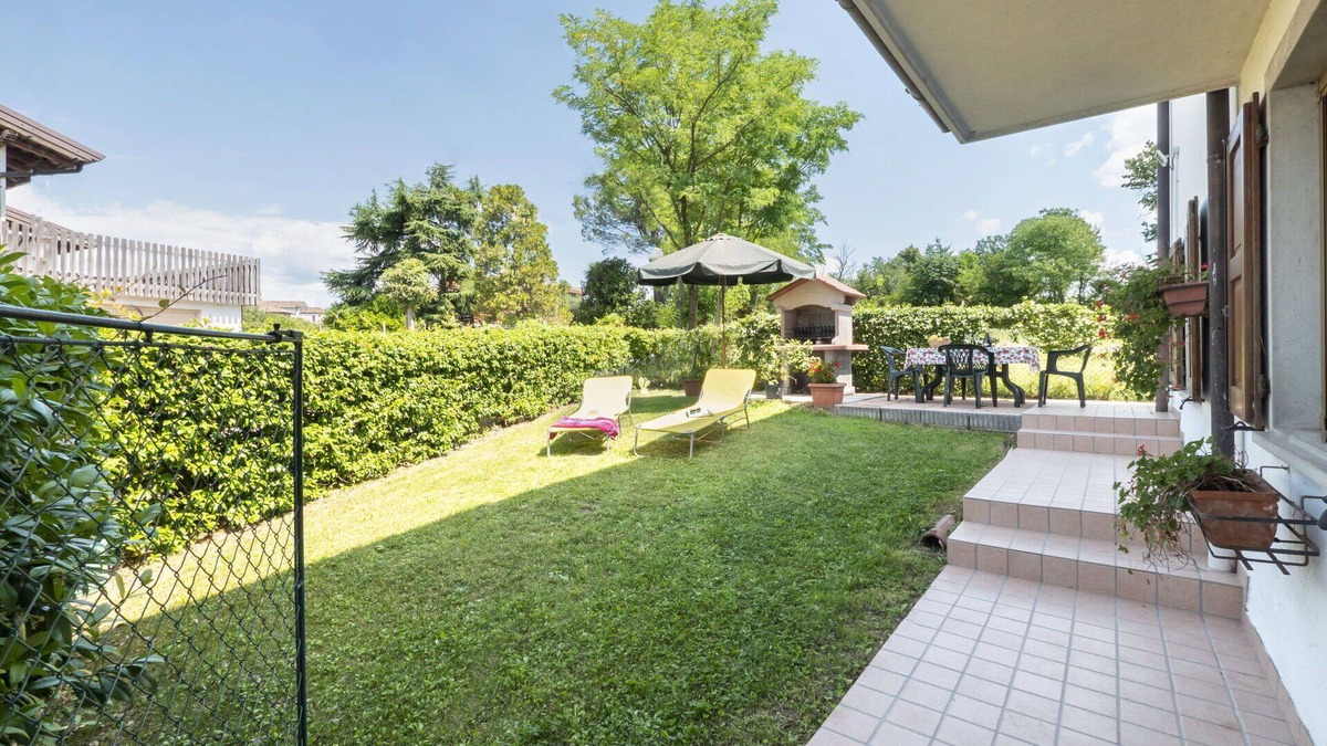 Rive D'Arcano House | Cosy apartment in villa for 6 people with TV, patio and parking