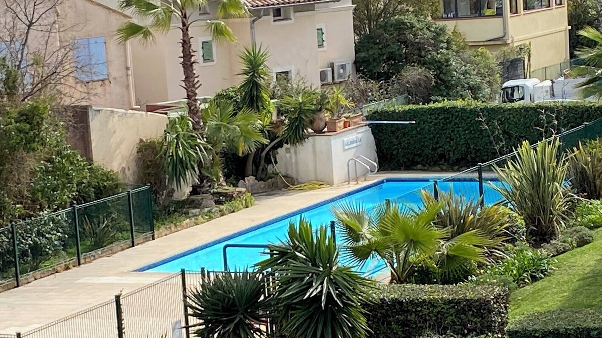 Mandelieu-la-Napoule Beach House | Cosy apartment 7 minutes walk from the sea!