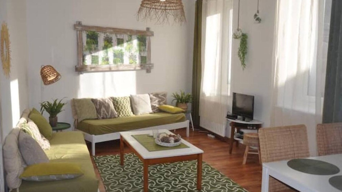 Villeneuve-d'Olmes Apartment | Cosy apartment at the foot of the mountains