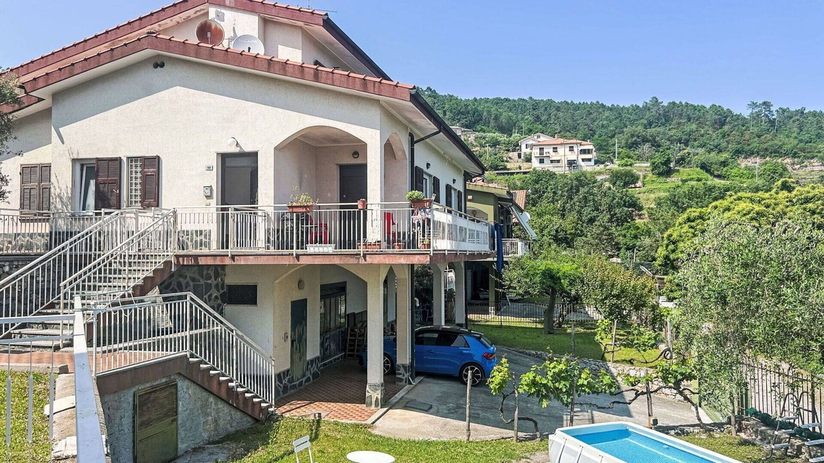 Bardino Nuovo Apartment | Cosy apartment for 6 guests with private pool, TV, balcony, pets allowed and parking