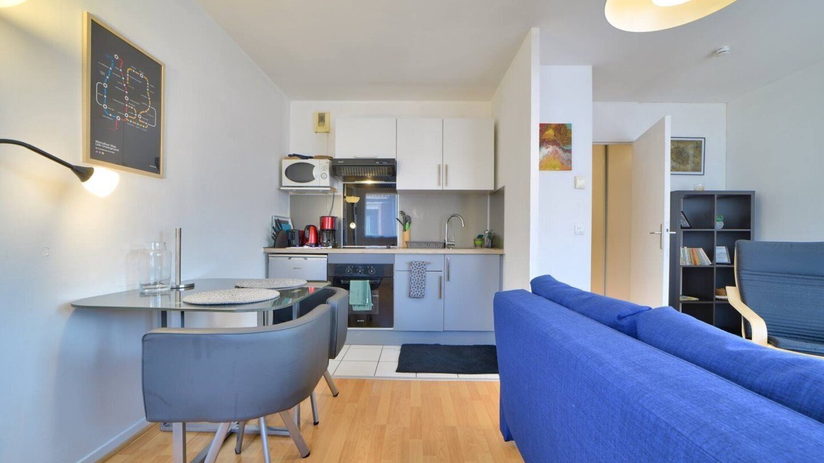 Lille-Moulins Apartment | Cosy apartment | 10min from the metro | Parking