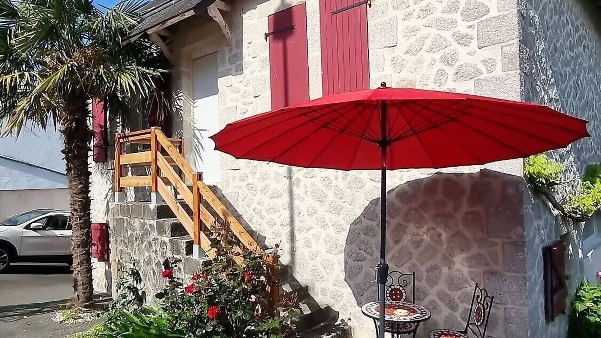 Quimper House | Cosy apartment 4 pers Quimper with private parking