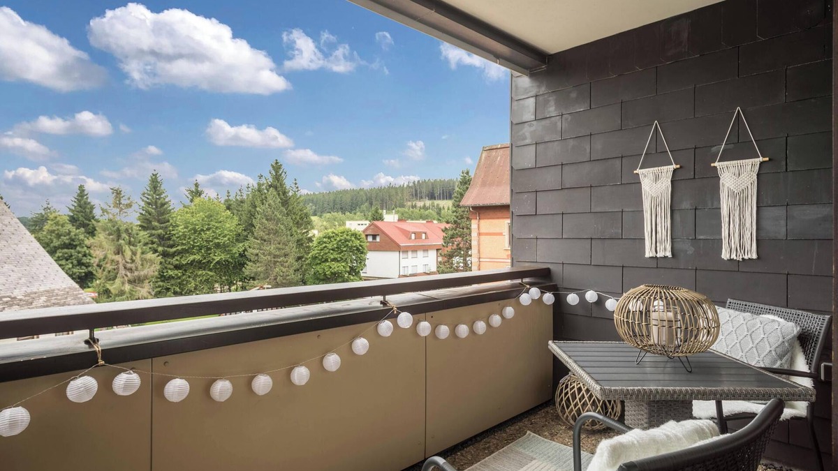 Schoenwald Apartment | Cosy Apartment 40 with Garden View, Wi-Fi and Balcony