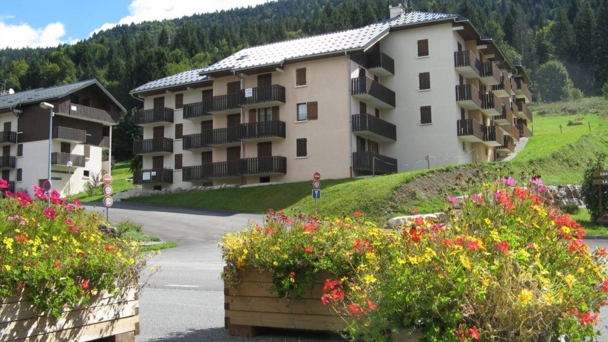 Lelex Apartment | Cosy apartment at the foot of the slopes and in the heart of Lélex