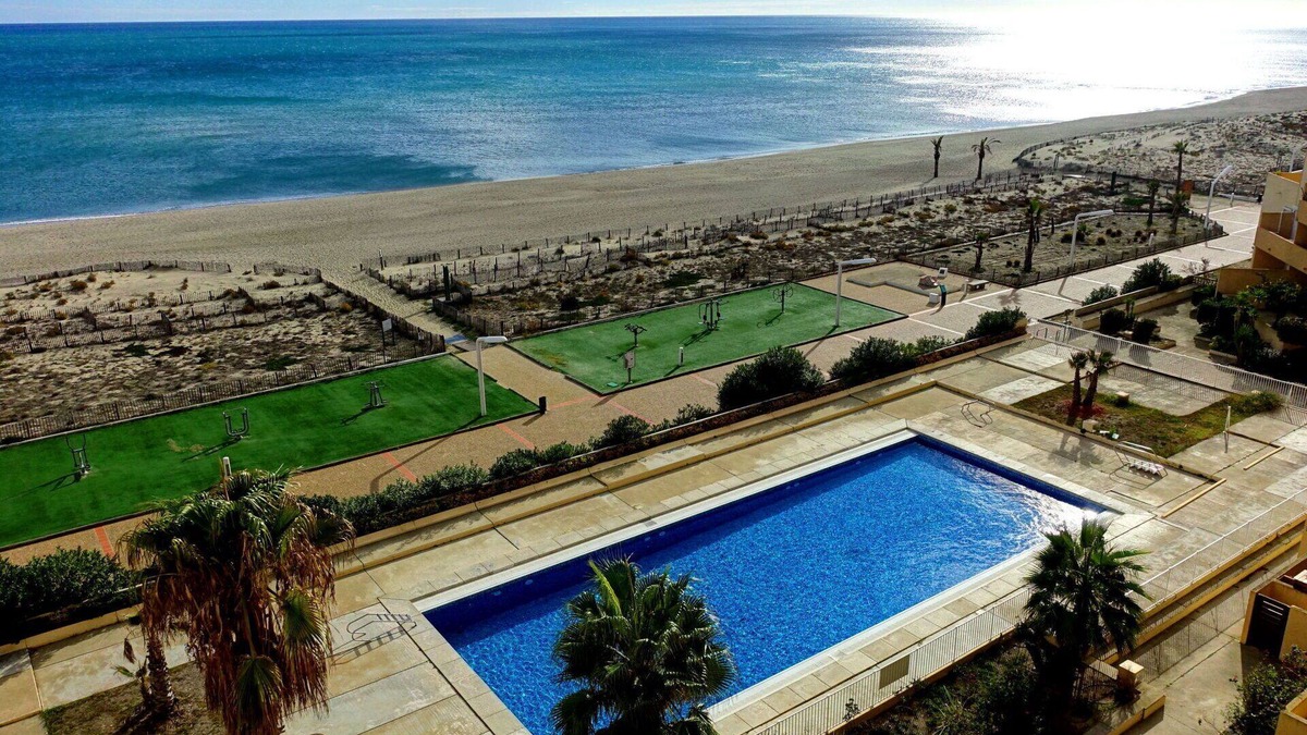 Saint-Hippolyte Apartment | Cosy apartment for 4 guests with pool, WIFI, TV, terrace and parking