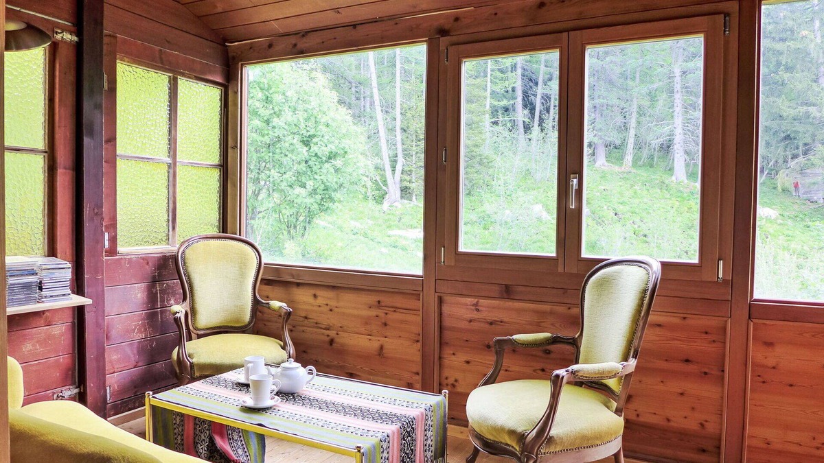 Buerchen Apartment | Cosy apartment for 10 people with WIFI, TV, patio and parking