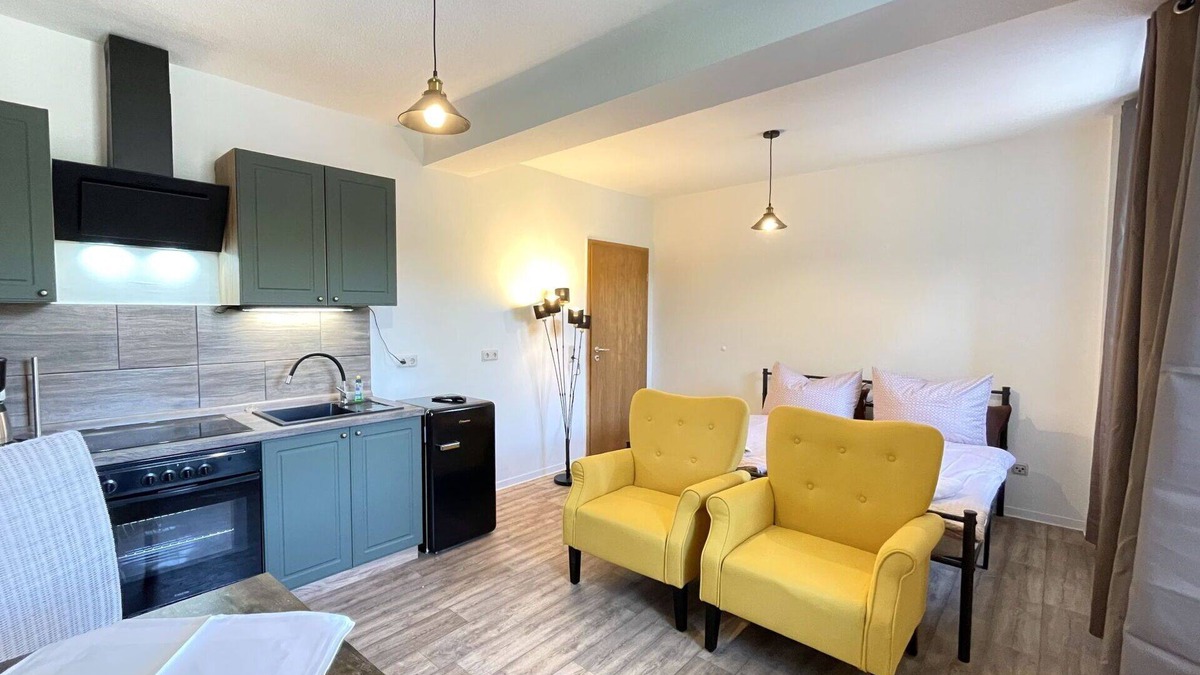 Waltersdorf Apartment | Cosy apartment for 2 guests with WIFI, TV, pets allowed and parking