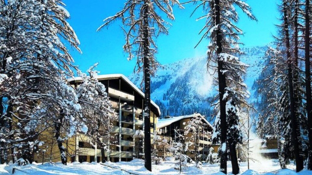 Disentis Apartment | Cosy apartment for 2 guests with TV, balcony and parking