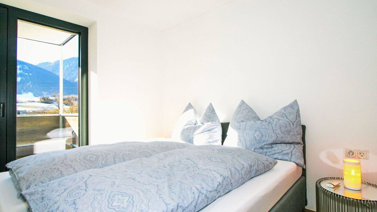 Axams Apartment | Cosy apartment for 3 people with WIFI, TV, terrace and parking