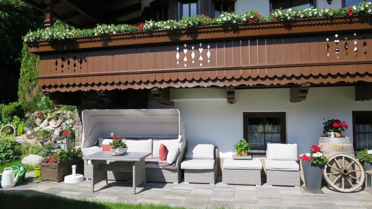 Zillertal Apartment | Cosy apartment for 4 people with WIFI, TV and terrace