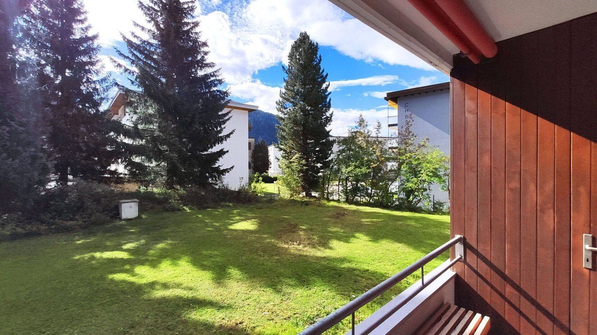 Davos-Dorf Apartment | Cosy apartment for 4 guests with WIFI, TV, balcony and pets allowed