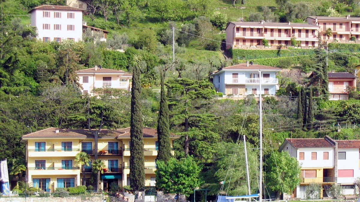 Val di Sogno Apartment | Cosy apartment for 4 people with TV, terrace and parking