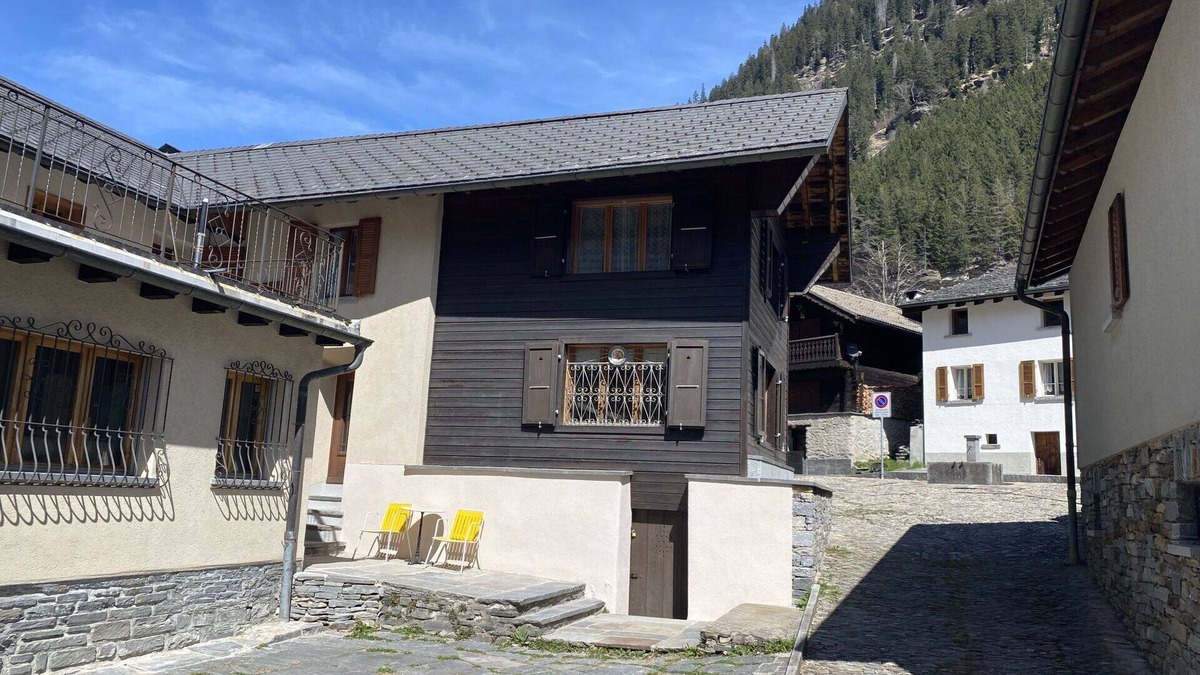 Augio Apartment | Cosy apartment for 4 people with WIFI, TV, patio and parking