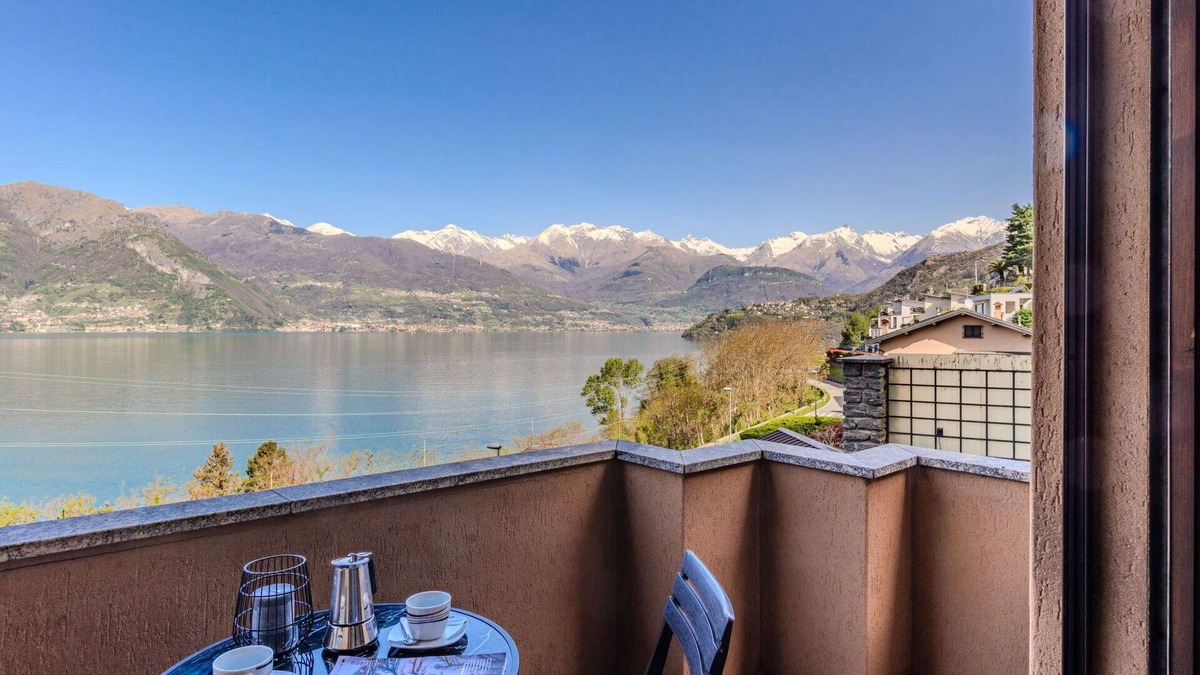 Dorio Apartment | Cosy apartment for 4 people with WIFI, TV, balcony, panoramic view and parking