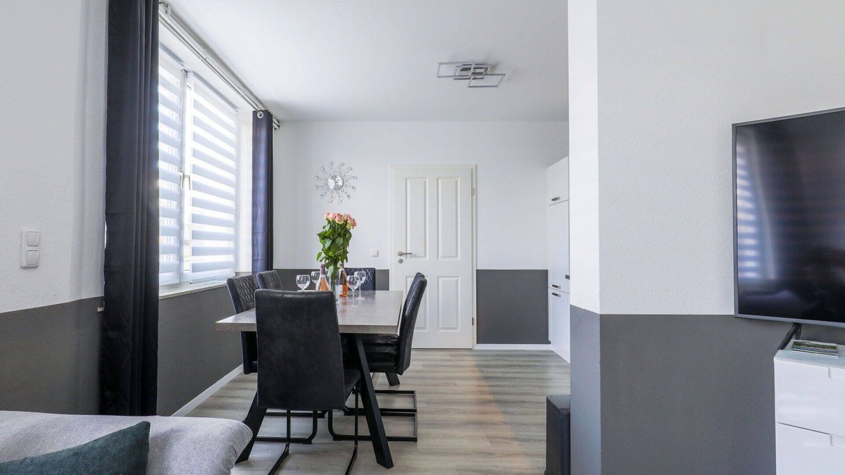 Oberndorf Apartment | Cosy apartment for 6 guests with WIFI, TV and terrace