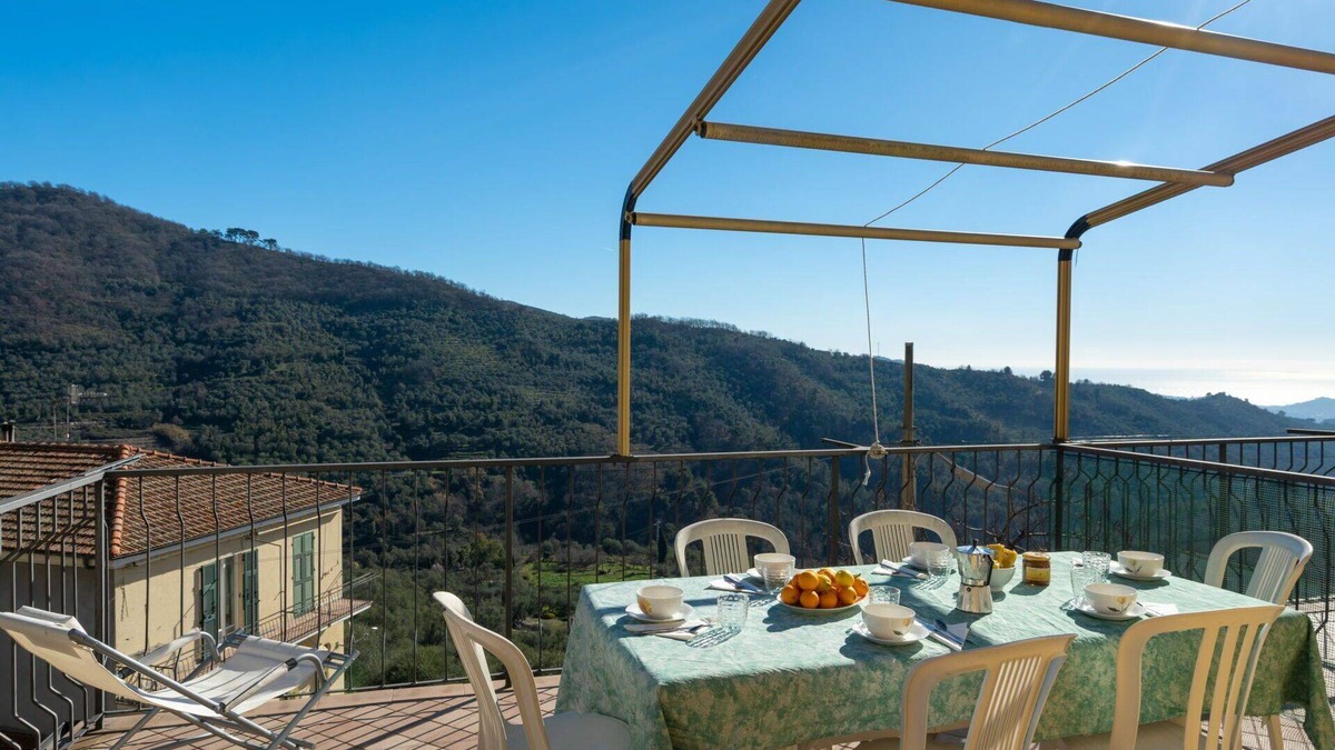 Vasia Apartment | Cosy apartment for 7 guests with WIFI, TV, terrace, pets allowed and parking