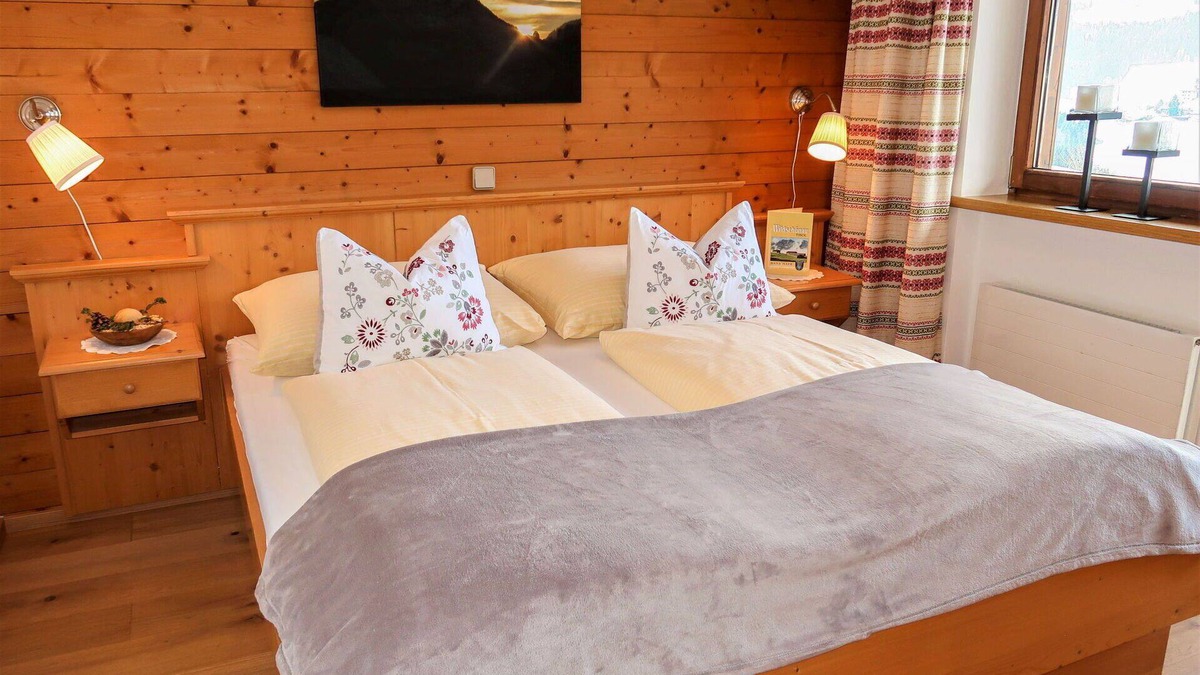 Wildschoenau Apartment | Cosy apartment for 2 people with WIFI, TV and patio