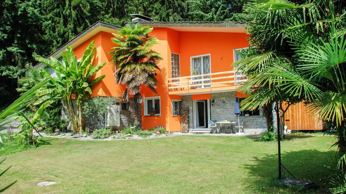 Negrentino Apartment | Cosy apartment for 4 guests with WIFI, pool, TV, patio, pets allowed, panoramic view and parking