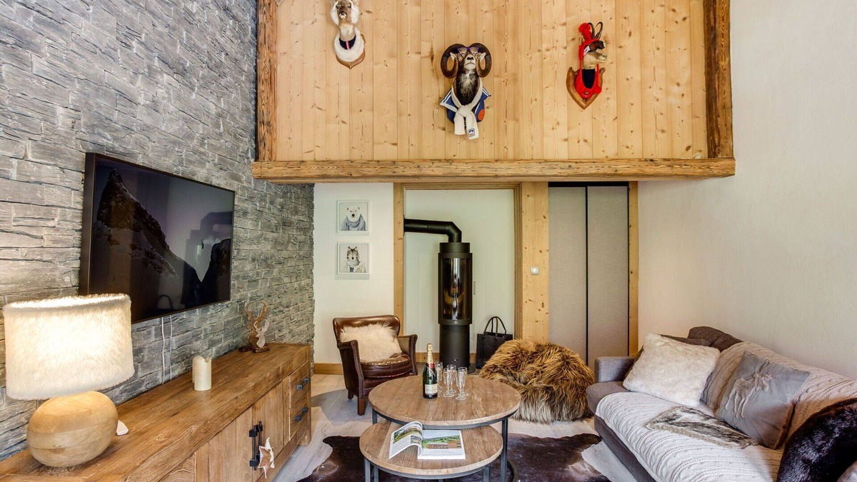 Val Claret Apartment | Cosy apartment for 8 people with WIFI and TV