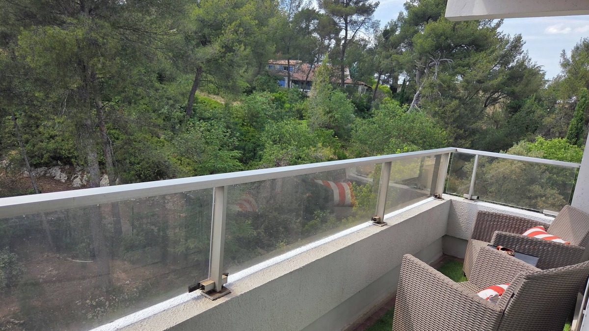 Sud Apartment | 🏡 Cosy apartment overlooking pine forest in Aix